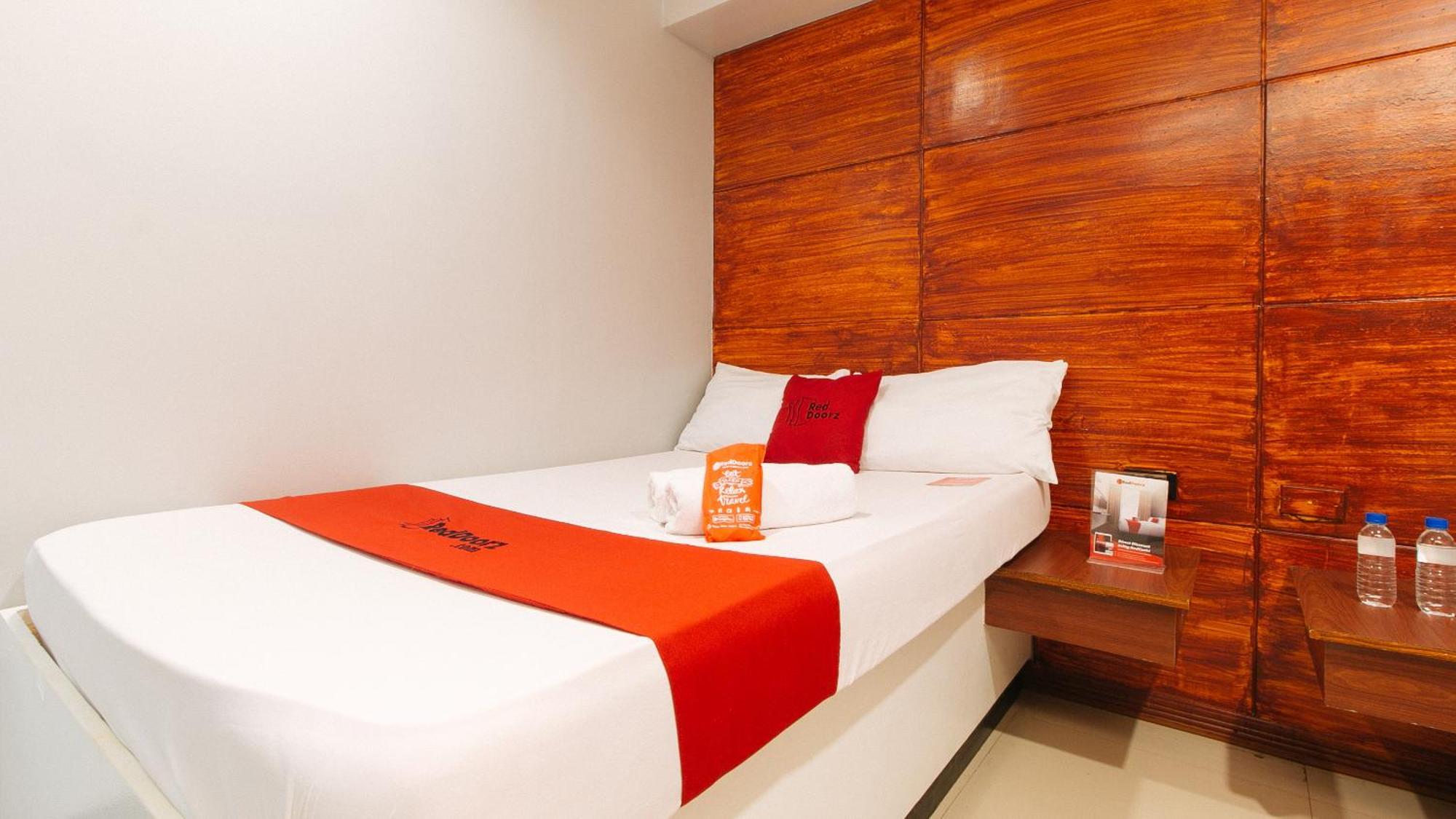 Hotel Reddoorz Near Bambang Station Manila Exteriér fotografie