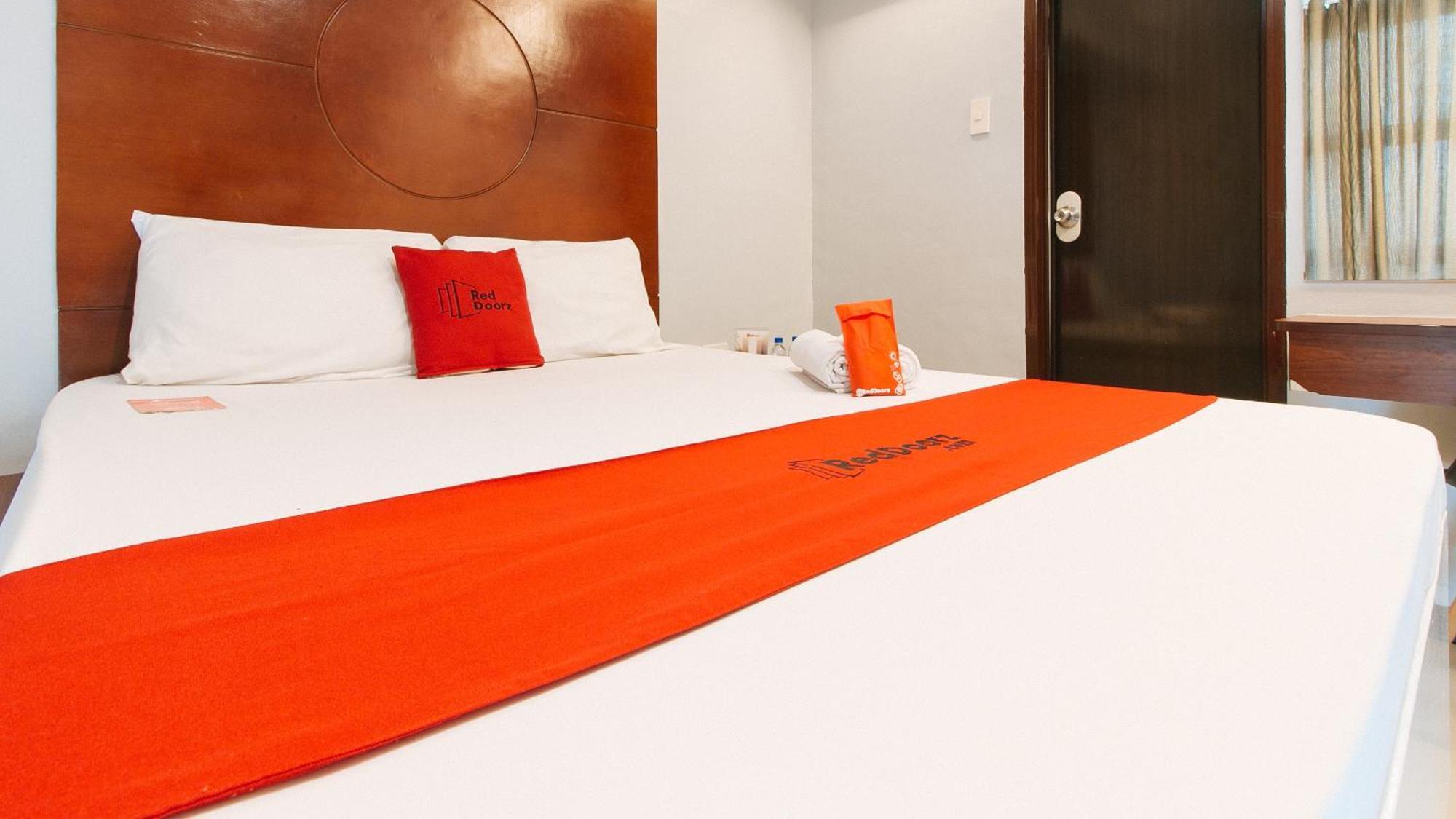 Hotel Reddoorz Near Bambang Station Manila Exteriér fotografie